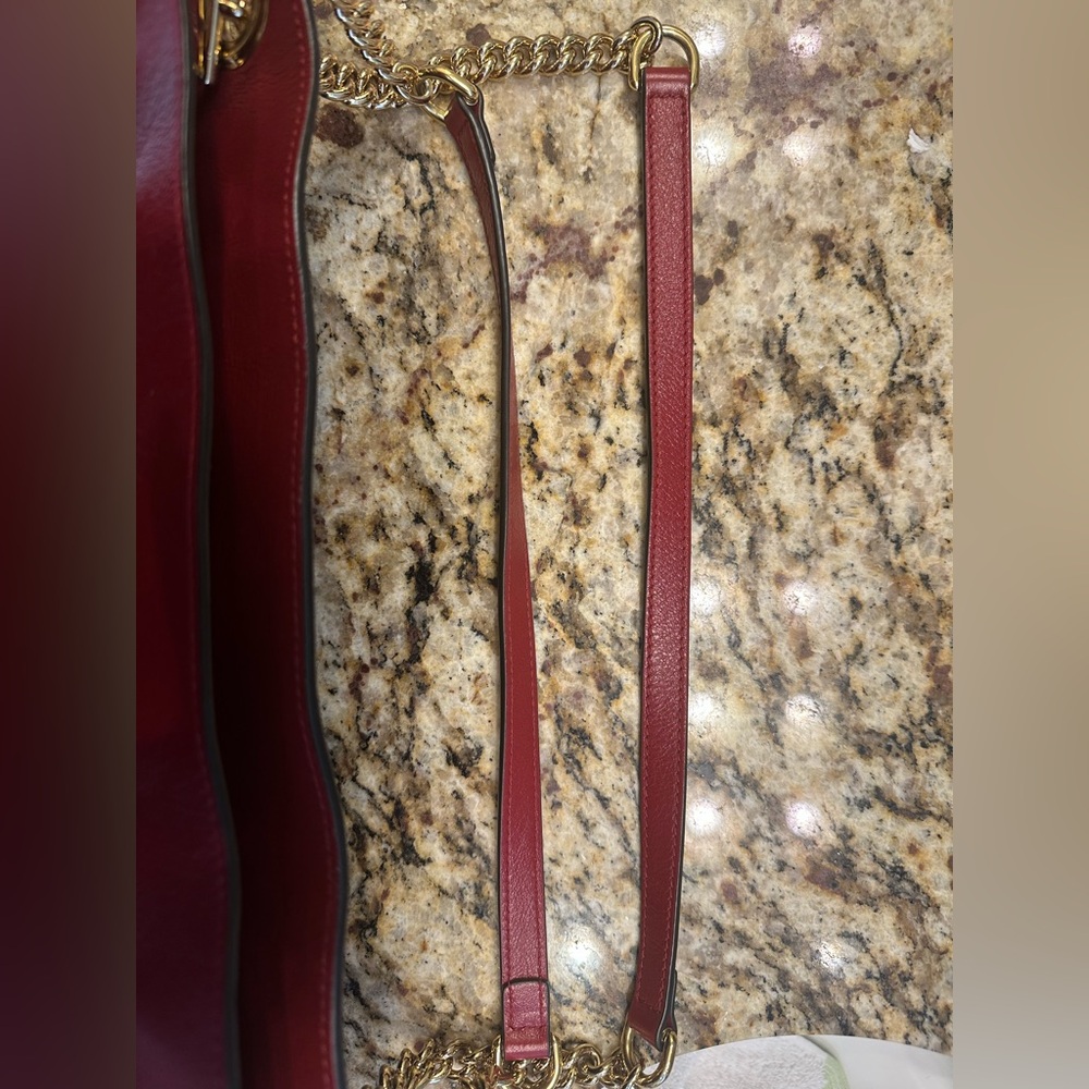 Rare Gucci Rajah Tote Bag Excellent Condition Retail $2,400 - Picture 9 of 11